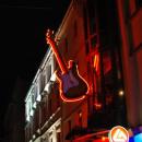 Lizard King Club neon sign - night shot, Łódź 62 Piotrkowska Street